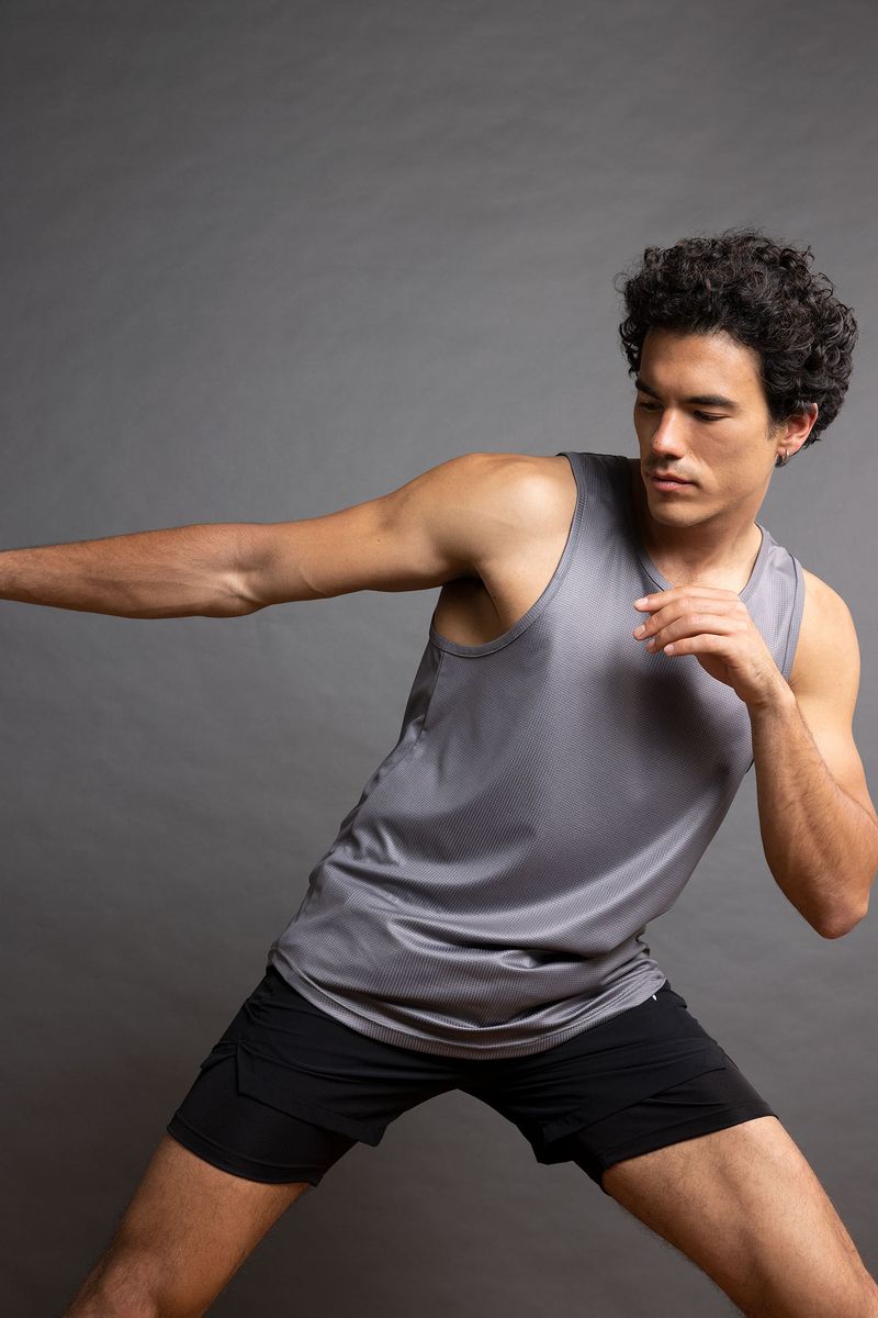 Man Slim Fit Sleeveless Crew Neck Knitted Athlete - Grey