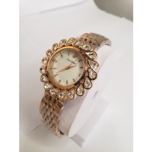 Round Crystal Design Watch