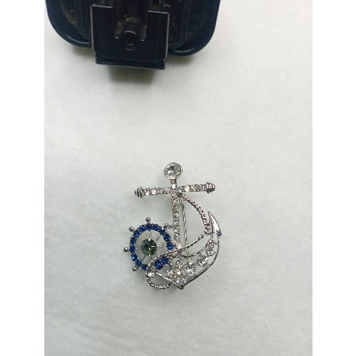 Naval Anchor Brooch With Free Pouch - Silver
