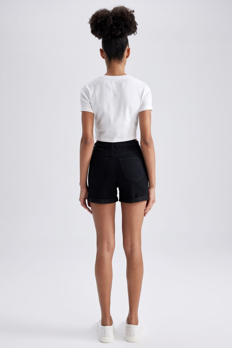 Woman Wanna Denim Short - Black