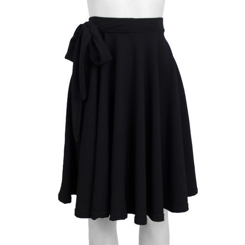 Cute Black Flared Skirt With Attached Belt