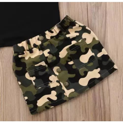 Round Neck T-Shirt And Skirt