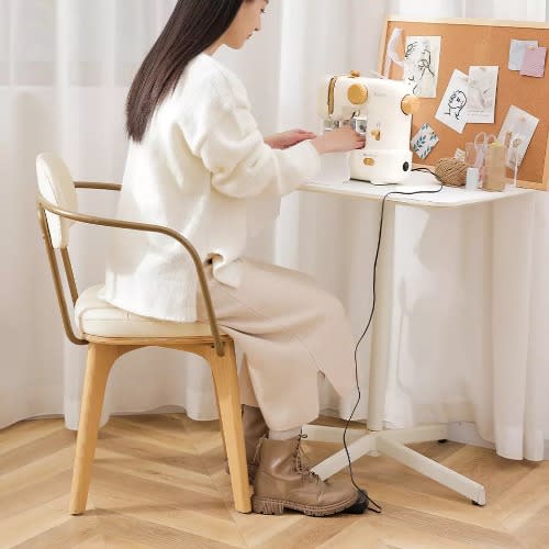 Portable Sewing Machine - m21