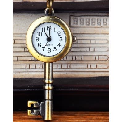 Fashion Key Pendant Watch With Hanging Chain