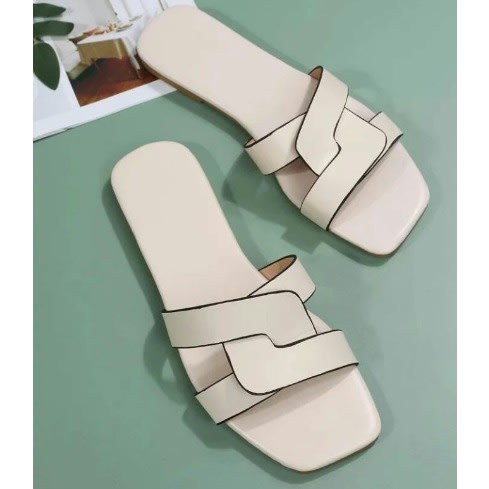 Realwon Female Slippers - Nude