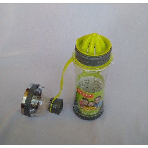600 Ml Citrus Press And Infuser Water Bottle - Green