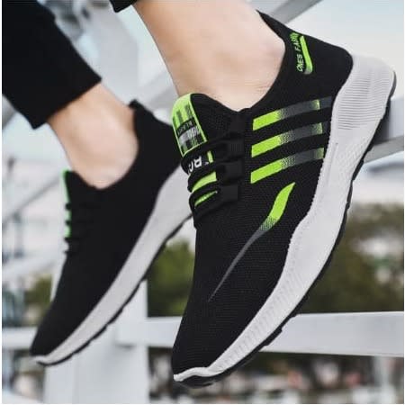 Unisex Sports Sneakers - Black & Green