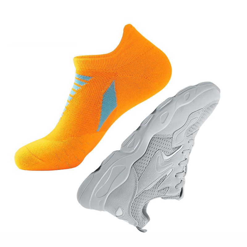 Mens 7 Pairs Anti Slip Football Ankle Socks,Non Slip Sports Grip Socks
