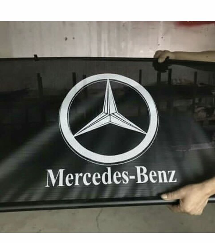 Mercedes Rear Windscreen Sunshade
