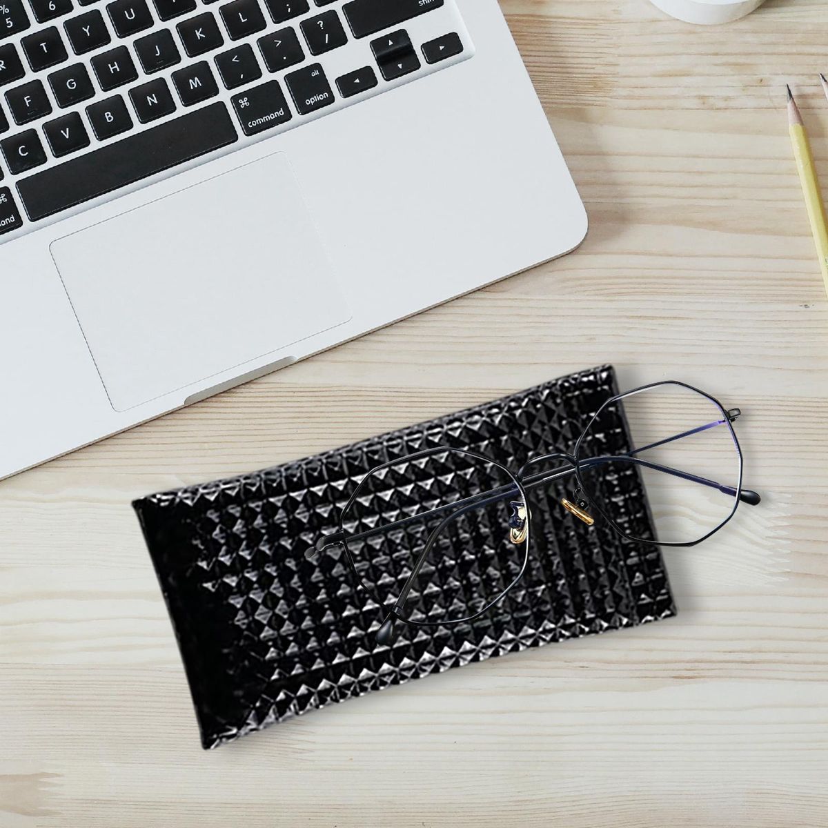 Sunglasses Case 3D Diamond Design Elastic Eyeglasses Holder For Black