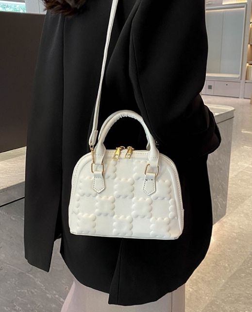 Ladies Lovely Cube Design Handbag- White