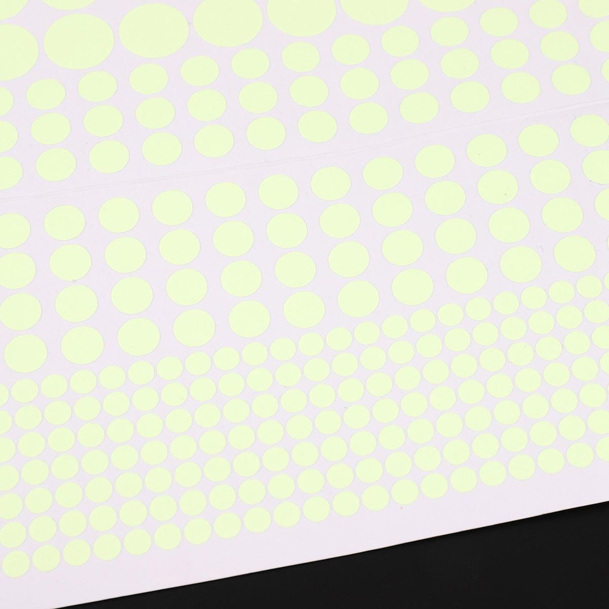 407Pcs Diy Glow In The Dark Wall Stickers Luminous Fluorescent Rould Dot For Baby Kids Bedroom Living Room Wall Decal Home Decor