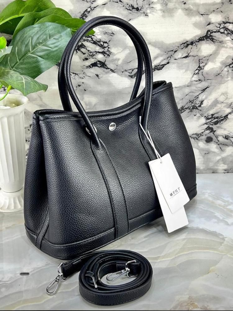 Luxurious Chopper Designer Handbag For Classic Women Orange