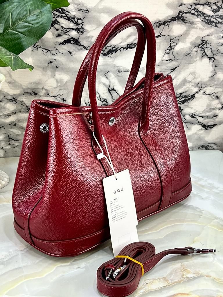 Luxurious Chopper Designer Handbag For Classic Women Orange