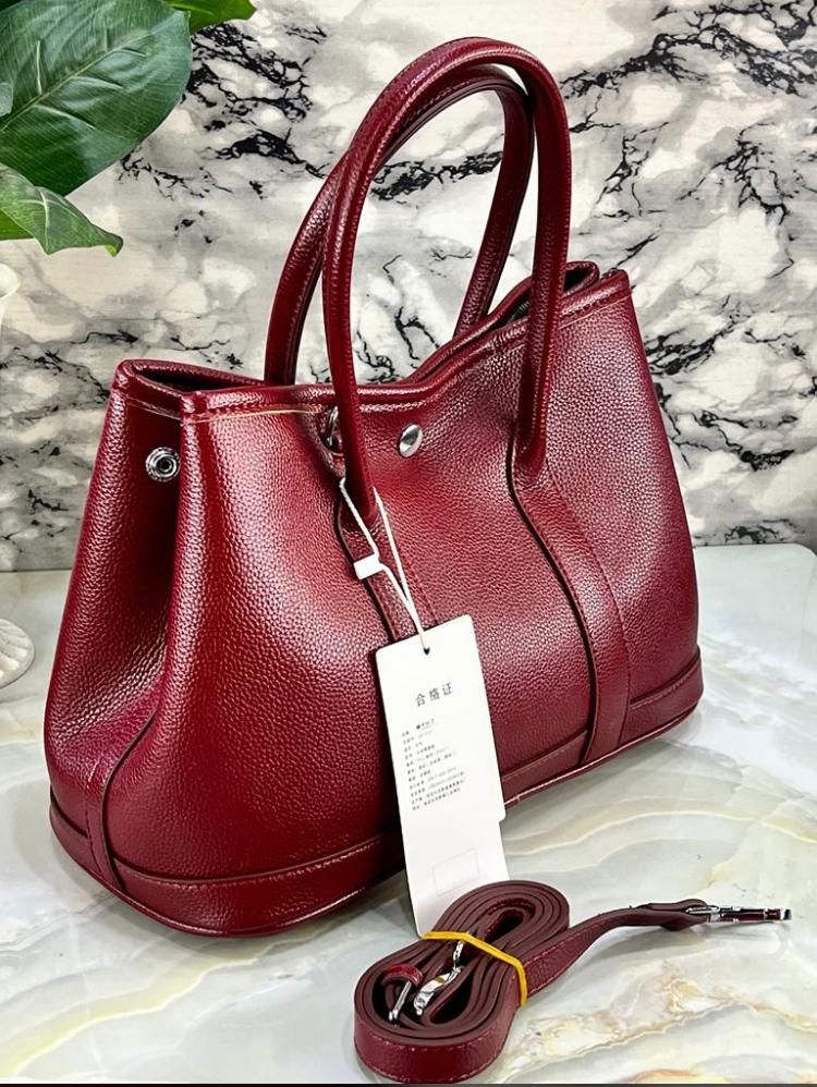 Luxurious Chopper Designer Handbag For Classic Women Orange