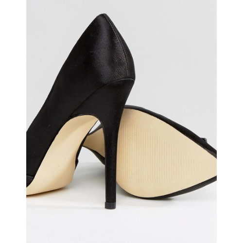 Point Satin Heeled Shoe