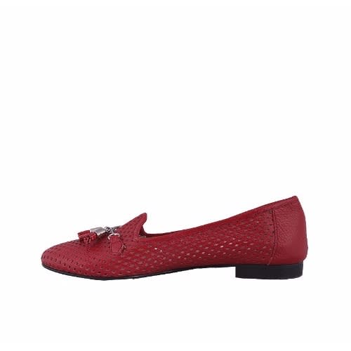 Perforated  Leather Pump -  Red