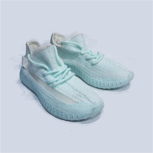 Finely Crafted Upper Linen Trainer