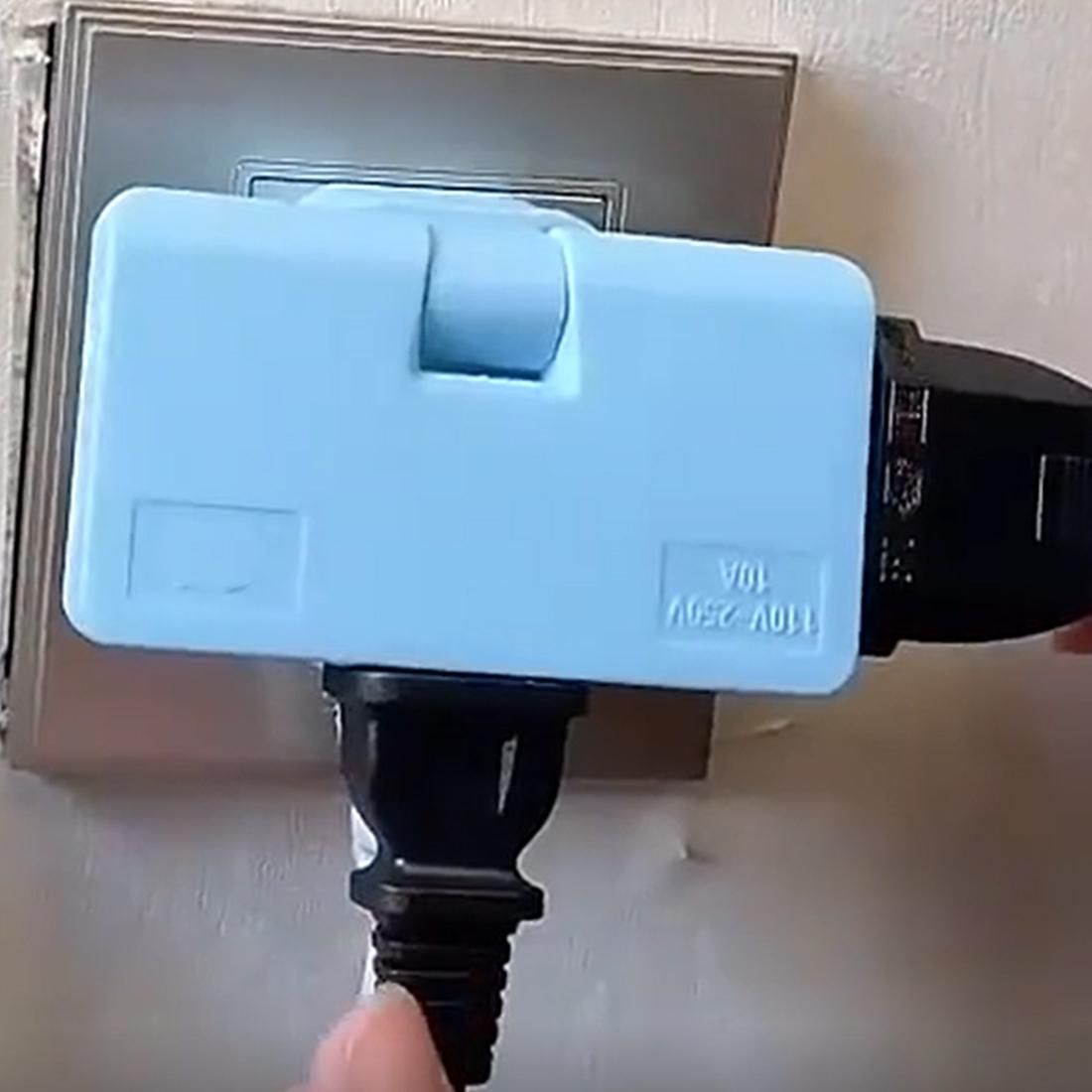 Rotate EU Plug Converter 3 in 1 Rotatable Outlet Extender 180 Degree Extension Plug Multi Plug Mini Outlet Adapter,Blue