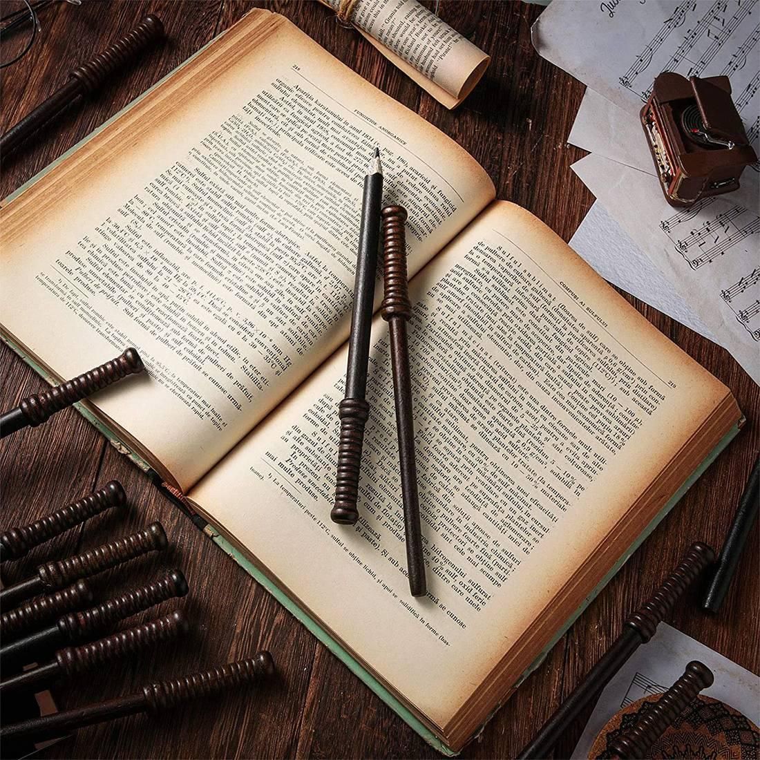 30Pcs Wand Pencils, Wizard Party Favors, Wizard Wand Pencil for Magic Theme Party Birthday of School Party Supplies