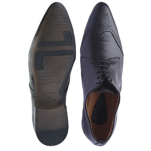 Pointed Toe Lace-up Shoe - Black