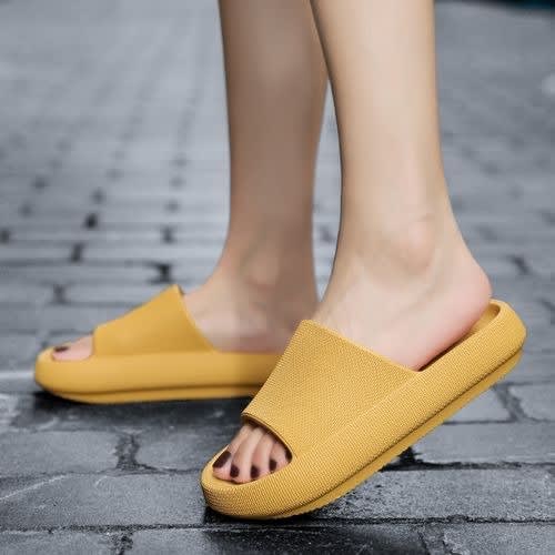 Men’s Slipper Slide - Net Yellow