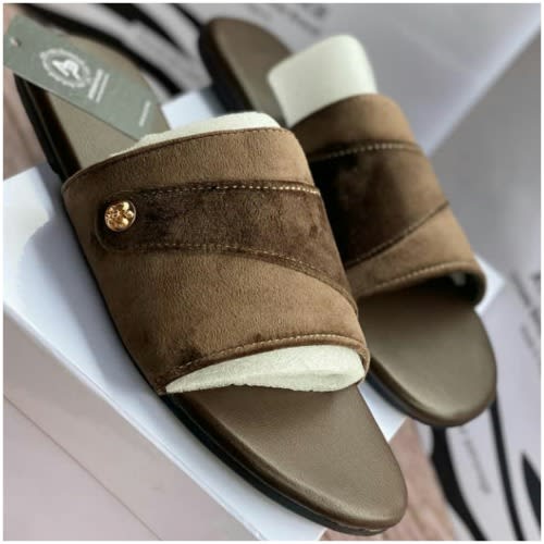Men's Suede Pin Leather Slippers - Brown
