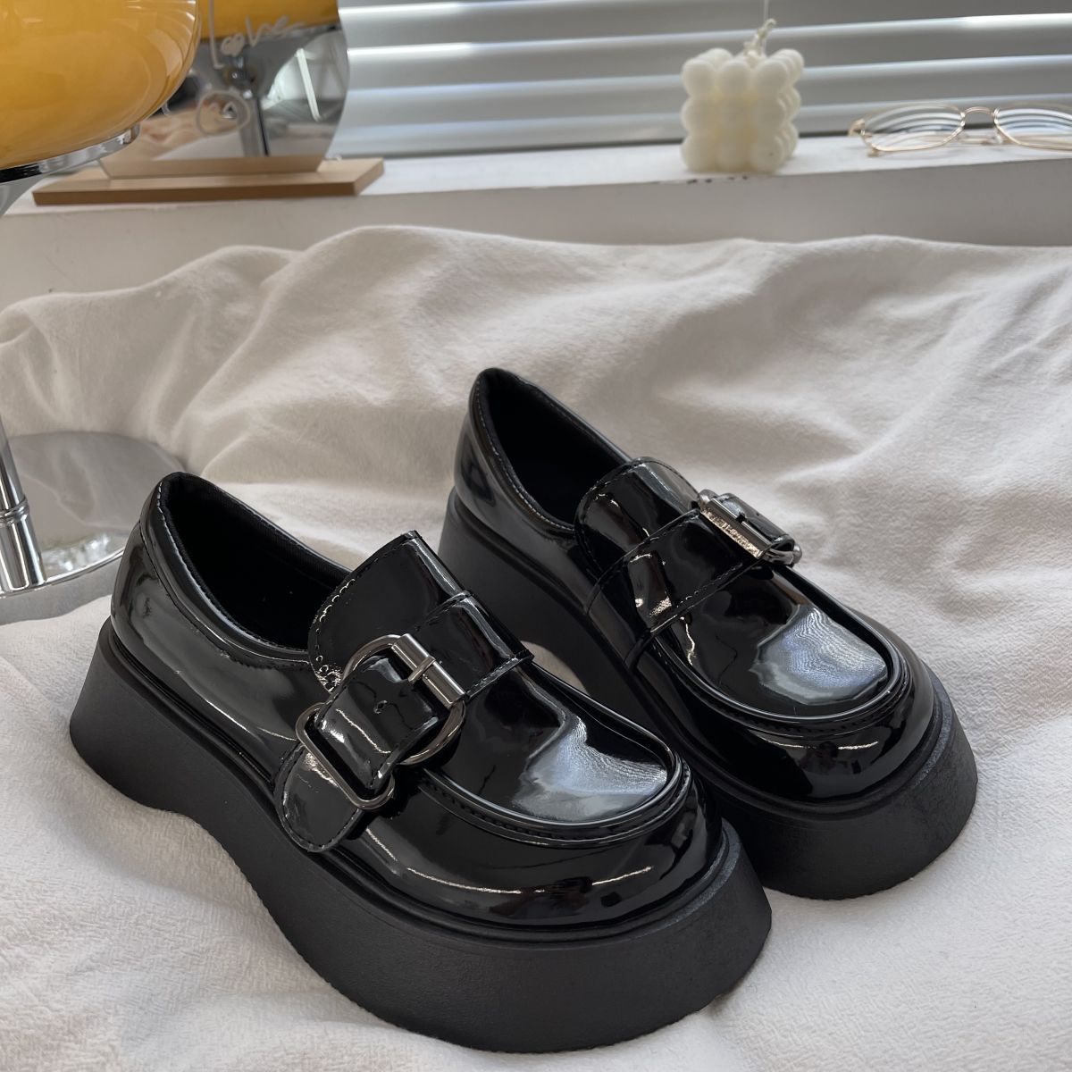 Belt Buckle Chunky Platform Loafers Shoes Women 2022 Patent Leather Round Toe Black Punk Goth Y2K Shoes Women