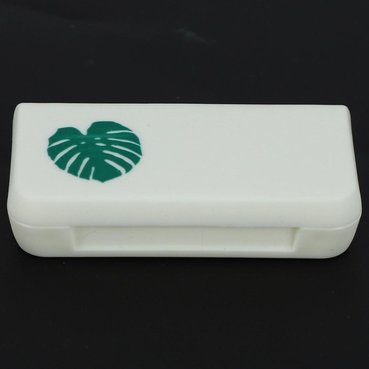 Three Compartments Mini Pill Box Travel Dispensing Box Leaf
