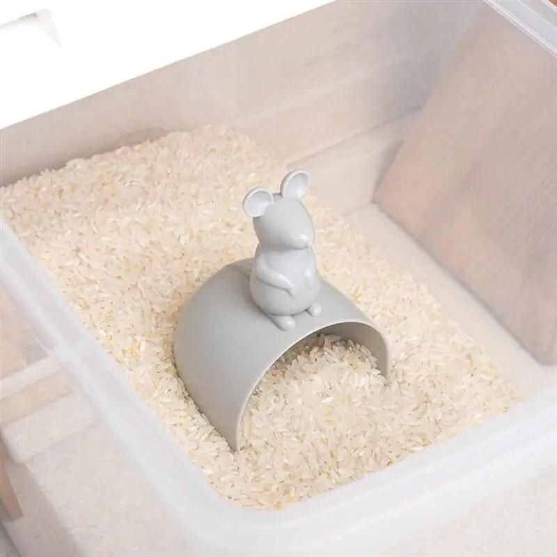 2pcs Rice Measuring Cup Rice Spoon Rice Cup Plastic Mouse Shape Measuring Cup Jug Pour Spout Surface For Caking Baking Tools