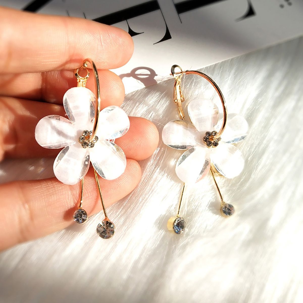1 Pair Women Petal Flower Shape Rhinestone Inlaid Alloy Dangle Earrings For Wedding Party-Brown