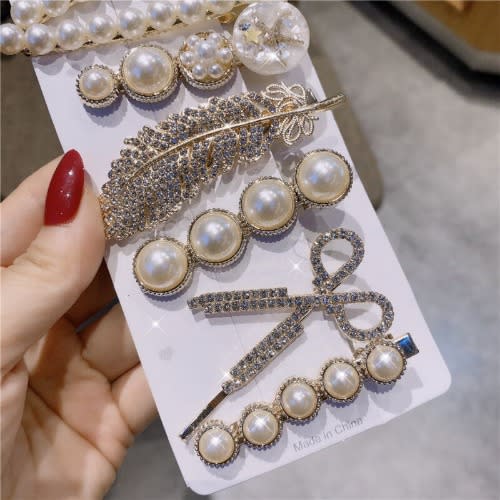 Ladies Glittering And Shimmering 6 Pieces Hairclips