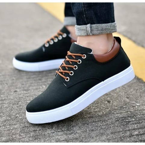 Men Classic Sneakers
