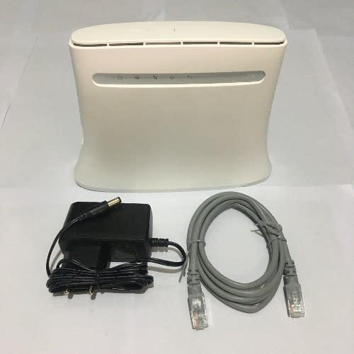 Universal 4G LTE SuperFast Table CPE Router For All Networks