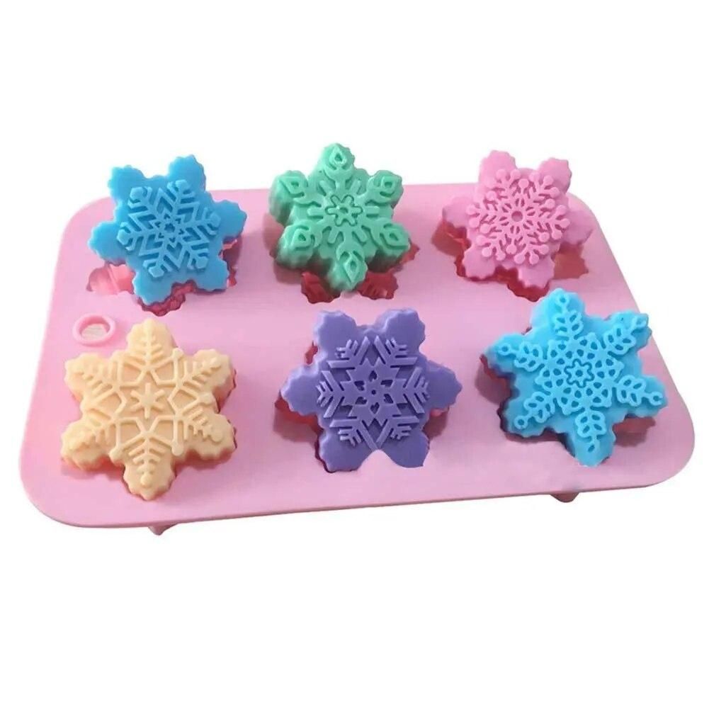 Christmas Snowflake Silicone mold 6 holes Christmas train Cake Mold DIY Handmade Soap Mold Reusable Cake Decoration Resin Molds