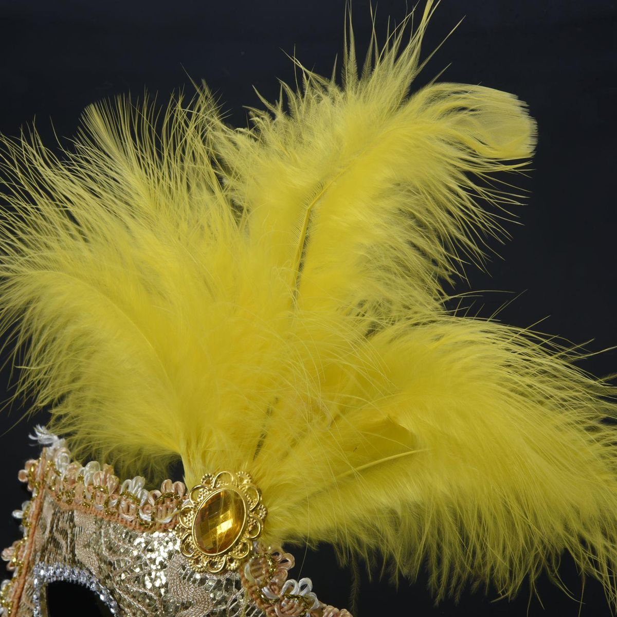 Mask Mask with Feathers Venetian Style White Gold X Carnival Party