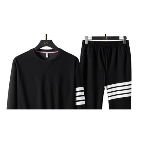 Joggers And Sweat Shirts