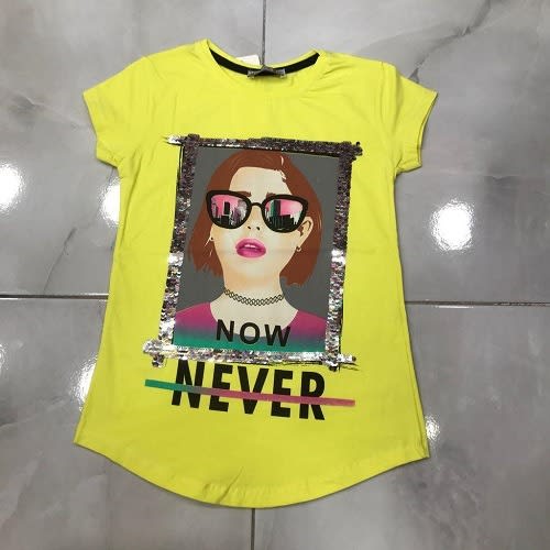 Turkey Modern  Girls Top With Eye Glass Lady