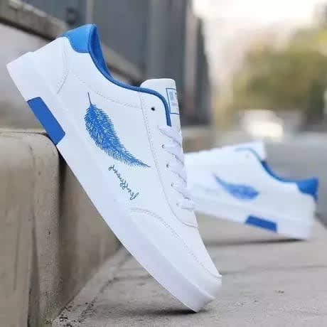 Men's Casual Sneakers - White And Blue