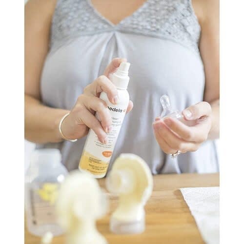 Quick Clean Breast Pump And Accessory Sanitizer Spray (8oz)