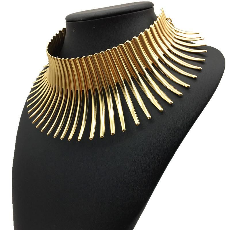 Exaggerated Metal Collar Choker Blossom Necklace Female Clavicle Chain Neck Ring Neck Chain