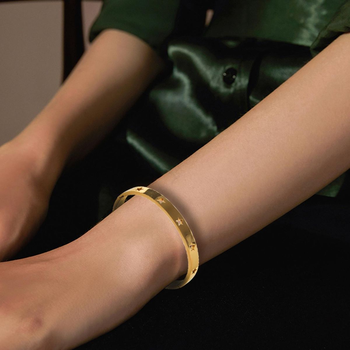 Punk Titanium Stainless Steel Stars Bangle for