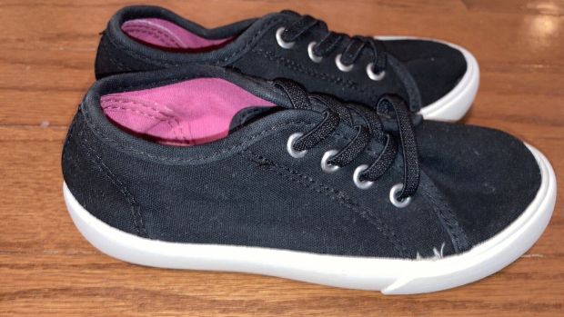 Kids Black Sneakers With Memory Foam