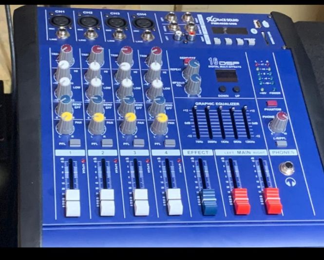 4 Channel Powered Amp