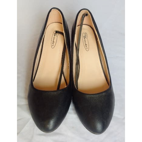 Women's Low Heel Covered Shoes -Black
