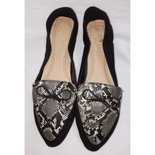 Snake Print Suede Flat Shoe-Black