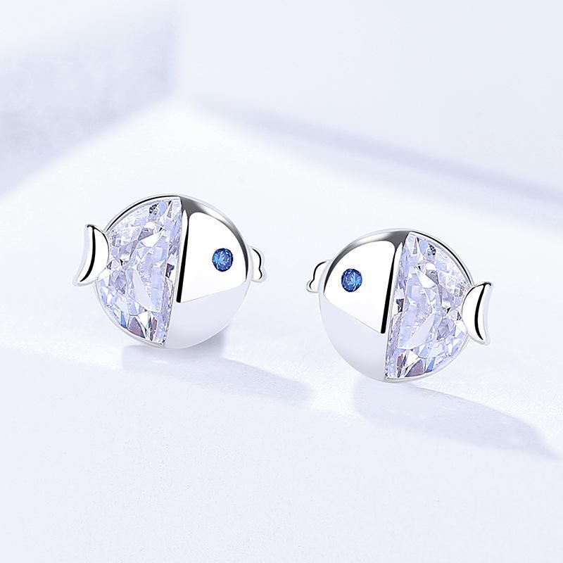 S925 Sterling Silver Women's Korean Edition Versatile Little Fresh Kiss Fish Earstuds with Zircon Gift