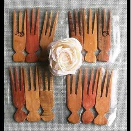 Wooden Cutting Comb 12pieces