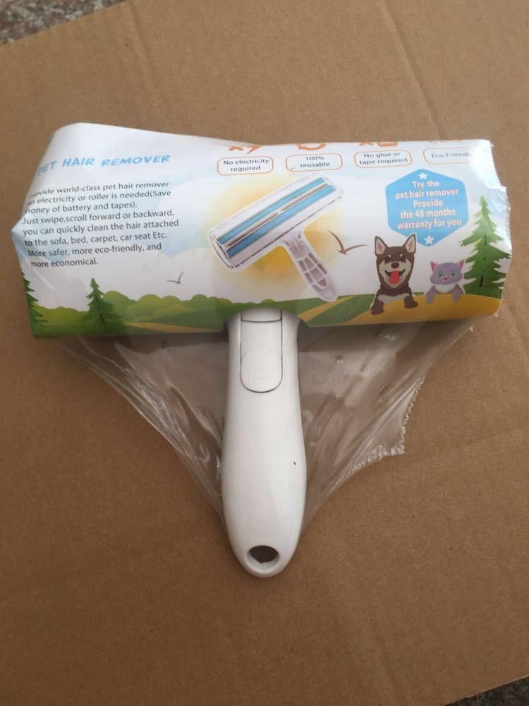 Pet hair remover roller sticky hair remover hair cleaner to remove floating hair sticky hair brush cat hair removal brush hair remover blue with ears Ordinary handle heat-sealed film packaging