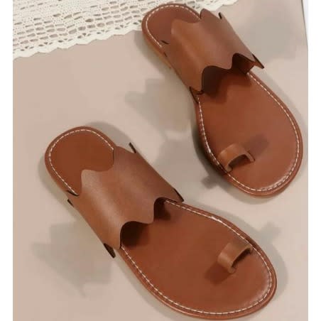 Realwon Female Zig Slippers - Brown